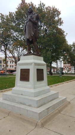Chief Mahaska Statue