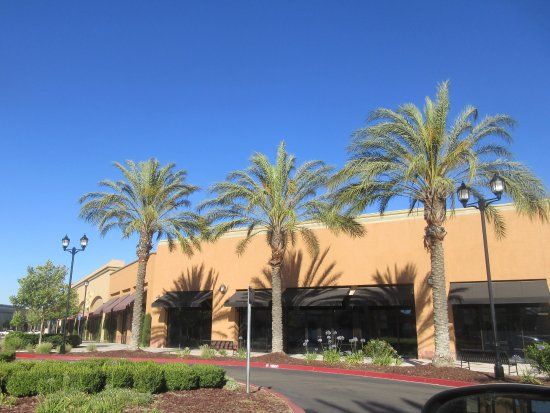 The Promenade Shops at Orchard Valley