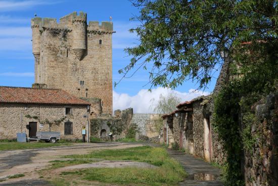 San Felices de los Gallegos