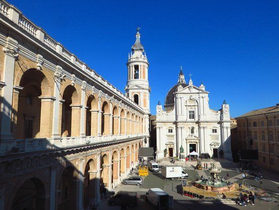piazza della Madonna