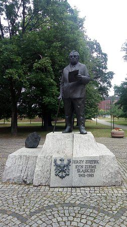 Pomnik generała Jerzego Ziętka