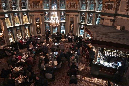 Fort Garry Hotel Palm Lounge