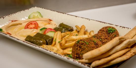 Sultana Cafe And Hookah Bar