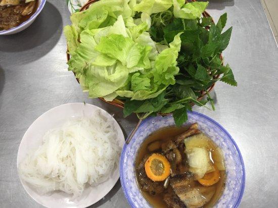 Bun Cha ho Guom