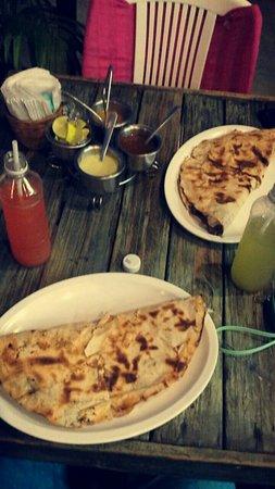 La Tlayuderia iAl puro estilo Oaxaqueno