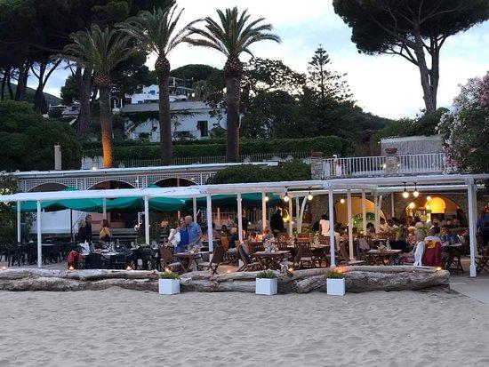 Stabilimento Balneare Il Carrubo