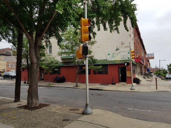 Kelliann's Bar and Grill