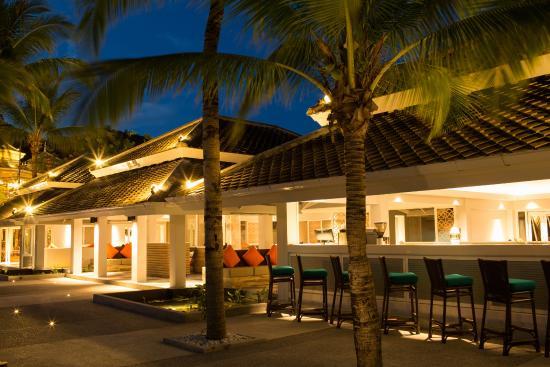 Waterline Restaurant & Bar