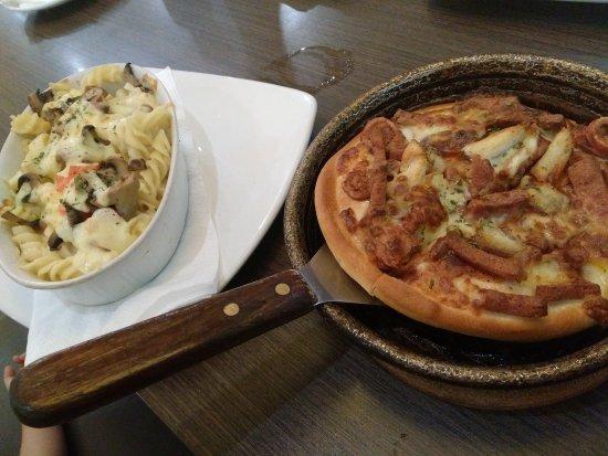 Pizza Hut Surabaya Plaza