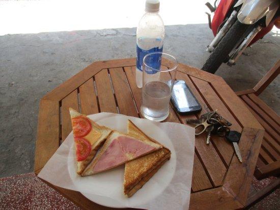 Sandwich & Coffee A.T