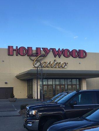 Turn 2 Sports Bar & Restaurant