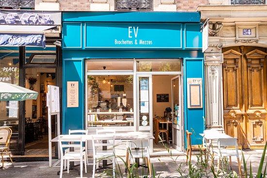 EV Brochettes & Mezzes