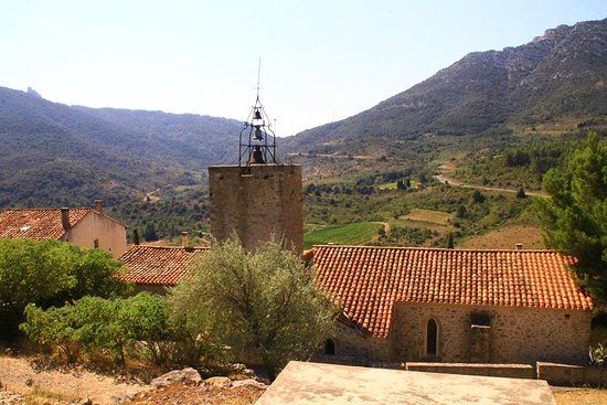 église Saint-Julien-et-Sainte-Basilisse de Cucugnan