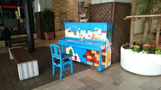 Street Piano