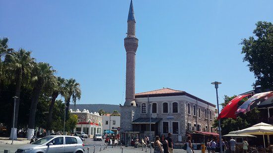 Kızılhisarlı Mustafa Paşa Camii