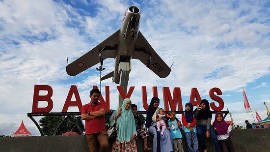 Monumen Pesawat terbang