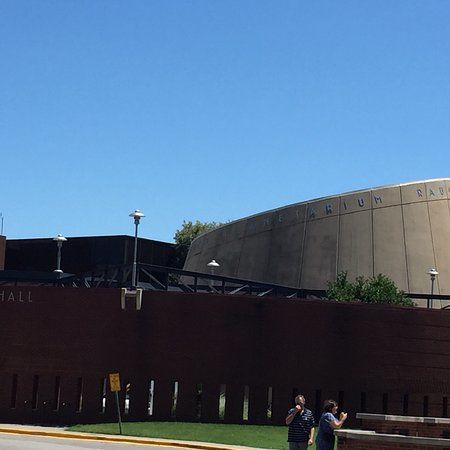 Gheens Science Hall & Rauch Planetarium