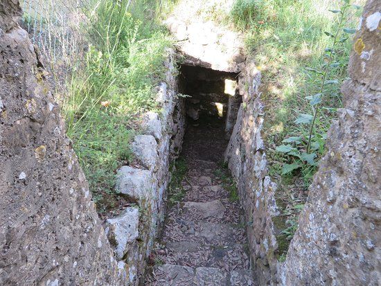 Necropoli del Portone o dei Marmini