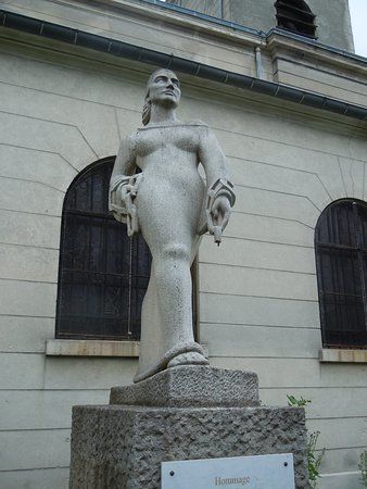 Monument Commémoratif Danielle Casanova