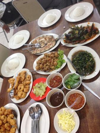 Rumah Makan Ujung Pandang