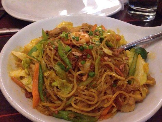 Mesa Filipino Moderne