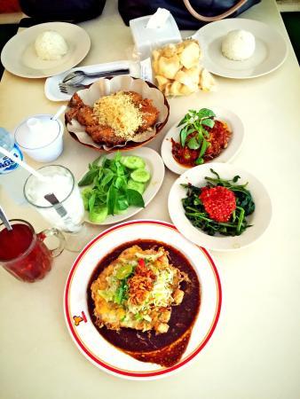 Ayam Tulang Lunak Hayam Wuruk