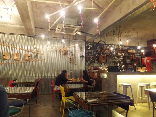 Depot VLO Cafe