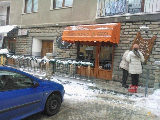 Un Girotondo Di Pizza Di Abram Onorato Luigi