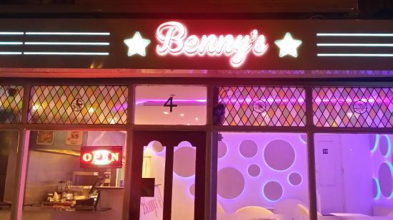 Benny's BurgerTown