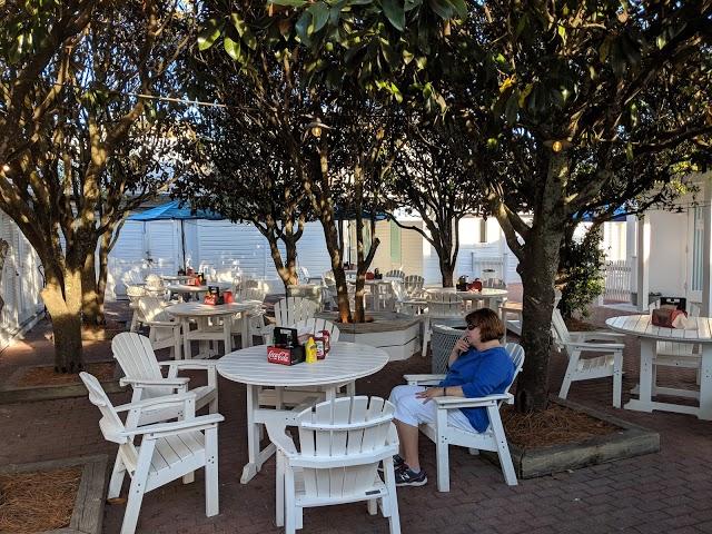 Pickle's Burger and Shake