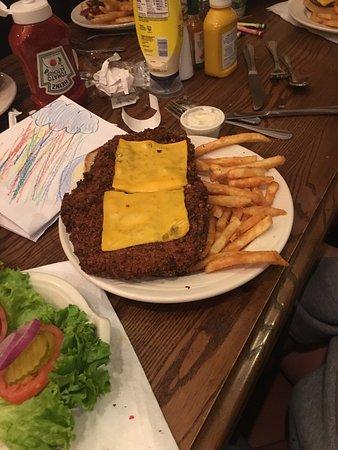 Castaways Bar & Grill