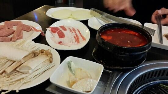 He QianLi Han Shi Barbeque