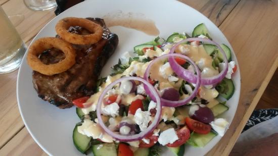 Blue Roof Pub and Restaurant