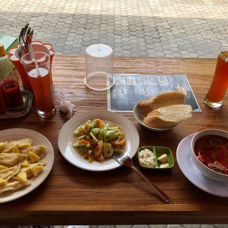 Warung Podsolnuhi Slavic & Russian cuisine