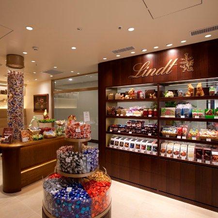 Lindt Chocolat Cafe