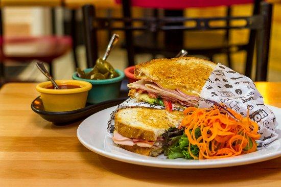 HOT Casual Food Maya