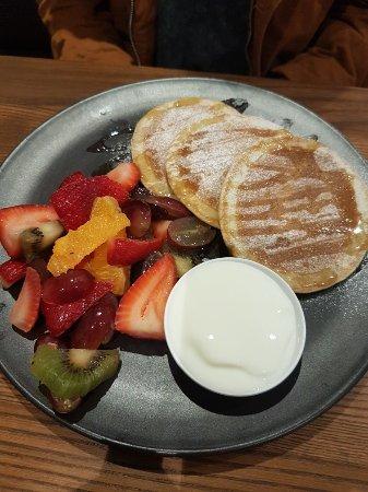 Cafe Edge & Artisan Bakery