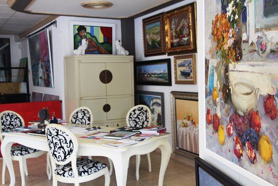 GUDZGALLERY