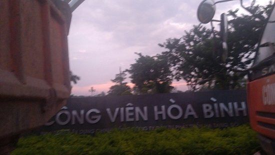 Hoa Binh Park