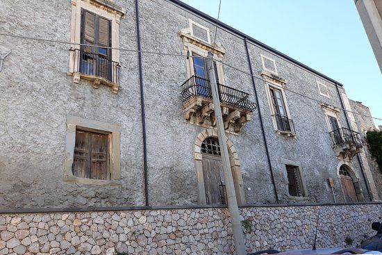 Palazzo dei Vicere e dei Governatori