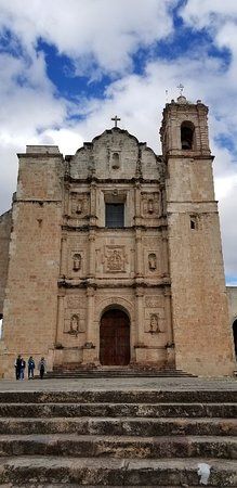 Templo y convento de Sta. Domingo de Guzman