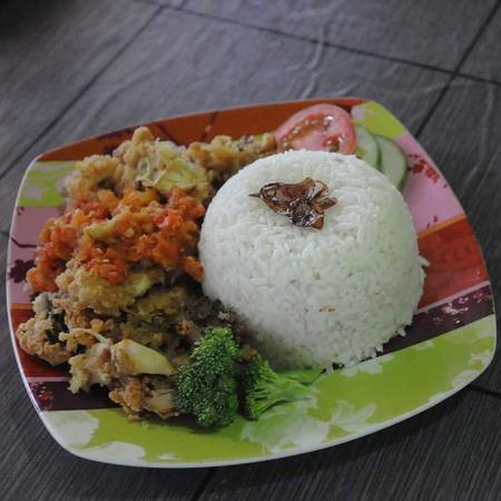 Ayam Geprek DBC