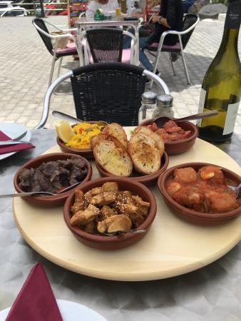 El Enyesque -Tapas Bar Restaurant