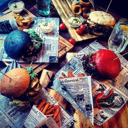 Addicted To Rock Bar & Burger