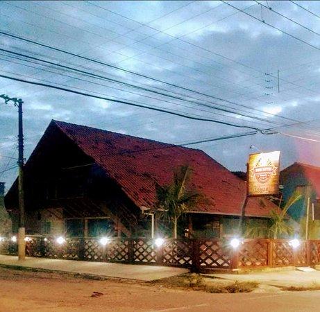 Dom Luthi Choperia e Petisqueira