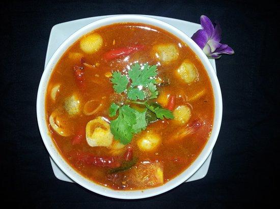 Kamalo Restaurant- Bar