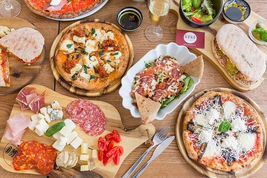MOMO Pizza Gourmet