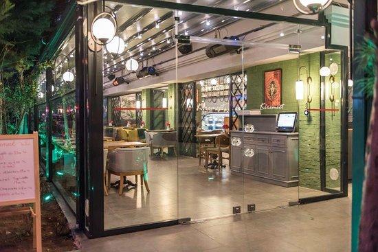 Kiremeet Cafe & Restaurant