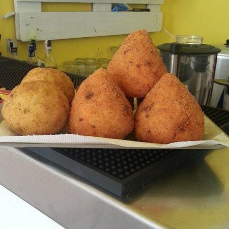 No Name cocktail and spizzuliu