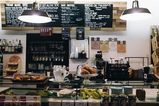 NaturalMente Varenna Food